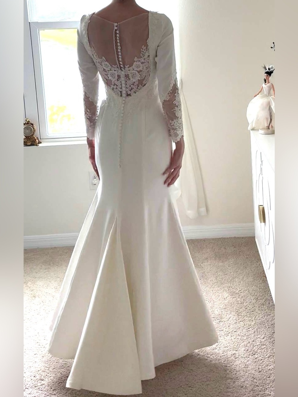 Luce Sposa Designer Wedding Dress – Lace Back Mermaid Gown EU 38 (Retail $2000+)